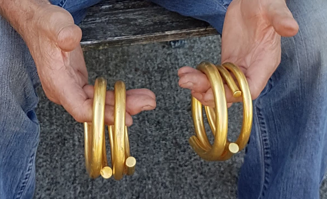 Lão nông đổi đời sau một đêm vì... đào cống - Hình 4 Lao nong doi doi sau mot dem vi... dao cong-Hinh-4