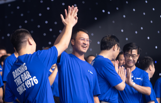 Lý do VNM có tỷ lệ chọi gấp chục lần thi đại học top đầu Ly do VNM co ty le choi gap chuc lan thi dai hoc top dau