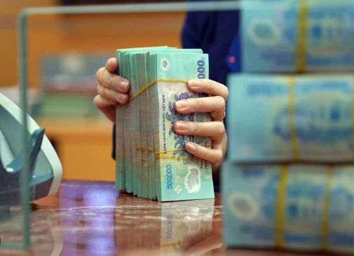 Lai suat dau vao se tang 50 diem co ban trong nua cuoi nam 2024?