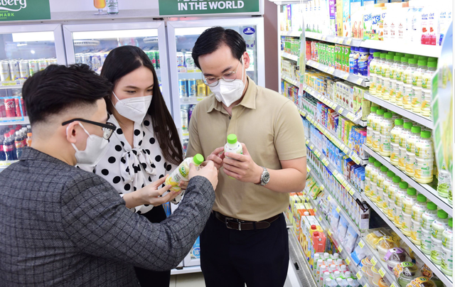 Liên doanh Vinamilk và Kido chính thức tung sản phẩm mới Oh Fresh Lien doanh Vinamilk va Kido chinh thuc tung san pham moi Oh Fresh