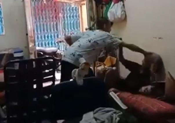 Ngáo đá, cháu trai bạo hành bà ngoại với đủ trò quái đản Ngao da, chau trai bao hanh ba ngoai voi du tro quai dan