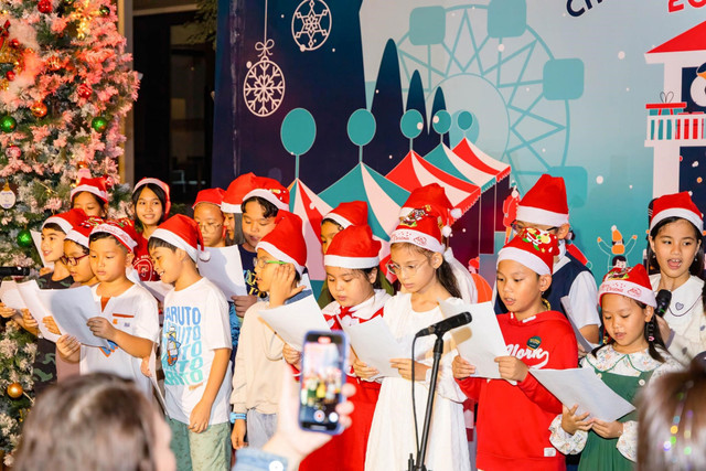 Tan huong khong khi Giang sinh dam chat chau Au “hot” nhat Da Nang-Hinh-2