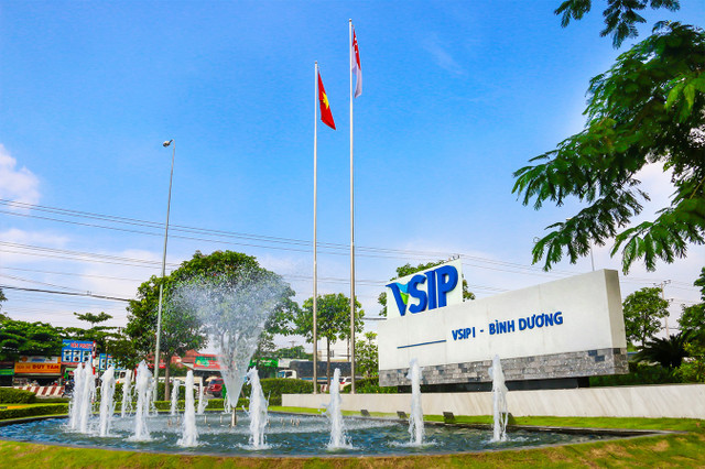 VSIP bao lai 6 thang giam 55%, no phai tra hon 10.300 ty dong-Hinh-2