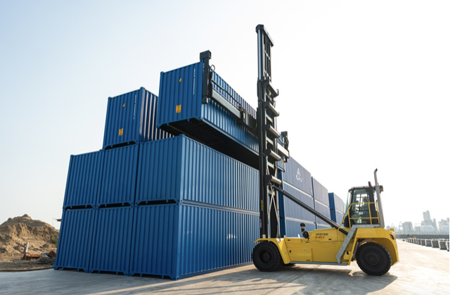 Hòa Phát xuất lô hàng những sản phẩm container đầu tiên Hoa Phat xuat lo hang nhung san pham container dau tien