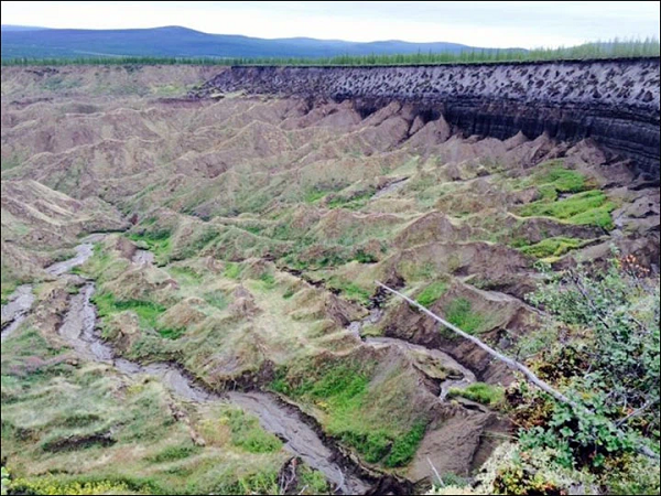 Lo ngại thảm họa xảy ra khi “Cánh cửa địa ngục” ở Siberia ngày càng mở rộng - Hình 3 Lo ngai tham hoa xay ra khi “Canh cua dia nguc” o Siberia ngay cang mo rong-Hinh-3