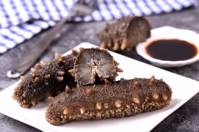 Ngu dan mao hiem xuong day bien tim hai sam tri gia 70 trieu/kg-Hinh-12