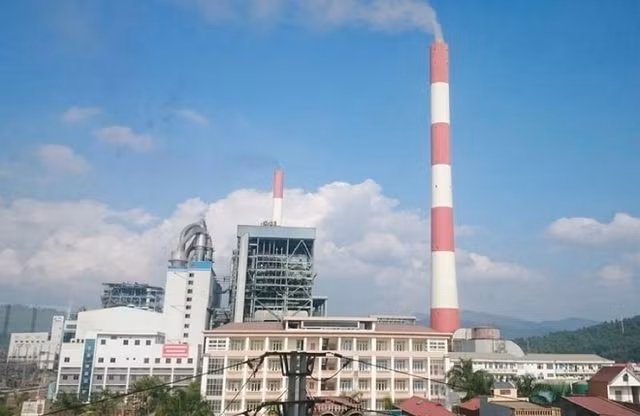 TKV lai quy 1 dat 61% ke hoach nam nhung co phieu van let det menh gia