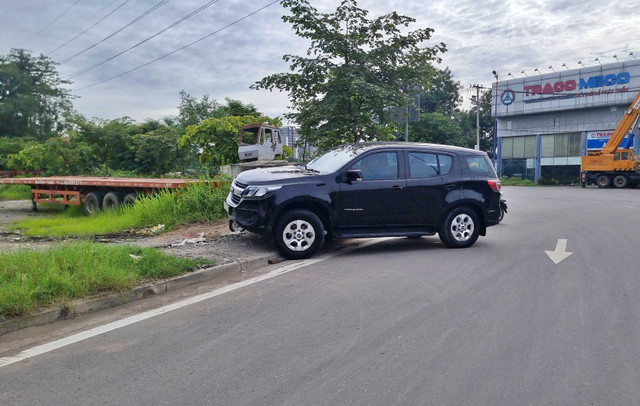 Dân ‘khốn khổ’ vì đường dẫn dưới cầu Rạch Chiếc bị chặn - Hình 5 Dan ‘khon kho’ vi duong dan duoi cau Rach Chiec bi chan-Hinh-5