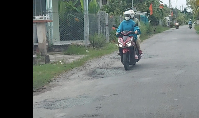 Vụ đường vừa làm xong đã hỏng: Lãnh đạo huyện Tân Hiệp từ chối cung cấp thông tin cho báo chí? - Hình 7 Vu duong vua lam xong da hong: Lanh dao huyen Tan Hiep tu choi cung cap thong tin cho bao chi?-Hinh-7