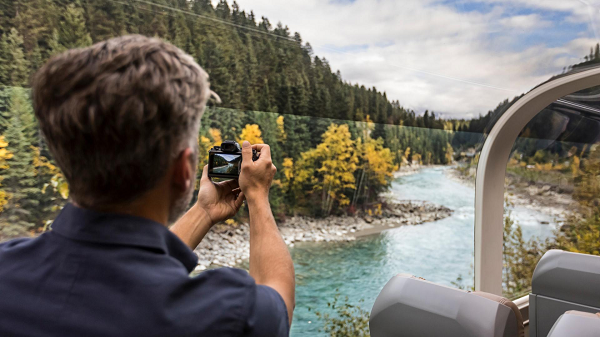 Thú vị chuyến tàu trong suốt đẳng cấp chưa từng có - Hình 12 Thu vi chuyen tau trong suot dang cap chua tung co-Hinh-12