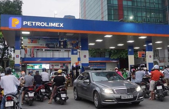 Tỷ suất lãi gộp biên lao dốc, Petrolimex chỉ lãi vỏn vẹn 595 tỷ đồng trong quý 4/2021 Ty suat lai gop bien lao doc, Petrolimex chi lai von ven 595 ty dong trong quy 4/2021