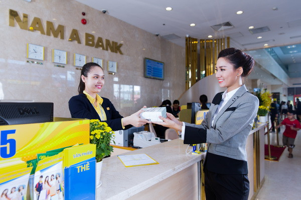 NamABank: Kế hoạch lãi tăng 36%, phát hành thêm 200 triệu cổ phiếu NamABank: Ke hoach lai tang 36%, phat hanh them 200 trieu co phieu