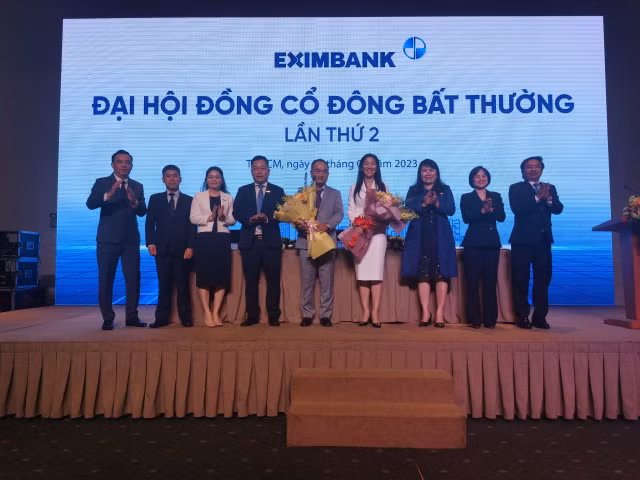 Eximbank co 3 thanh vien HDQT moi, co dong bac to trinh tranh chap hop dong thue 21 Ky Dong