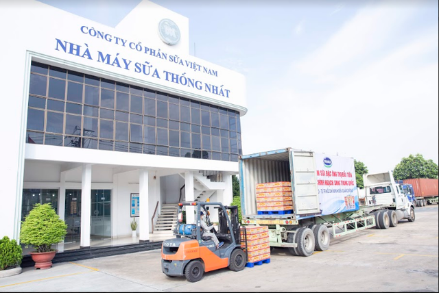 Lô sữa Vinamilk xuất cảng sang Trung Quốc, tin vui cho ngành sữa giữa đại dịch Lo sua Vinamilk xuat cang sang Trung Quoc, tin vui cho nganh sua giua dai dich
