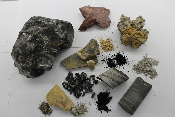 Cận cảnh kho báu ẩn trong lòng đất, nhân loại dùng 1000 năm không hết - Hình 5 Can canh kho bau an trong long dat, nhan loai dung 1000 nam khong het-Hinh-5