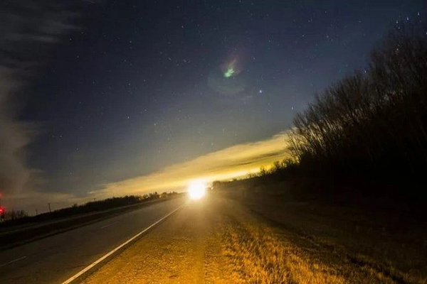 Thực hư vụ người phụ nữ tuyên bố 9 lần chạm trán người ngoài hành tinh - Hình 10 Thuc hu vu nguoi phu nu tuyen bo 9 lan cham tran nguoi ngoai hanh tinh-Hinh-10