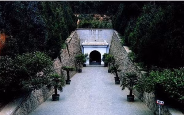 Kham pha cung dien ngam bi an chua kho bau “khung” sau 600 nam-Hinh-7