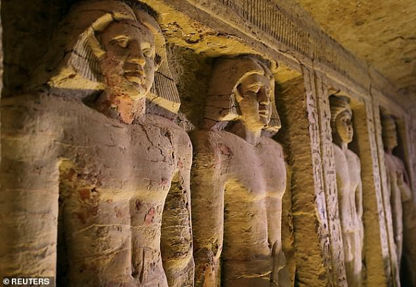 Phát hiện “cánh cửa chết” trong mộ Pharaoh đưa linh hồn sang thế giới khác - Hình 9 Phat hien “canh cua chet” trong mo Pharaoh dua linh hon sang the gioi khac-Hinh-9