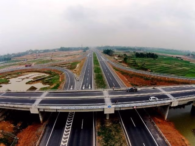 Bi cuong che ca nghin ty tien thue, Tong cong ty Duong cao toc Viet Nam lam an the nao?