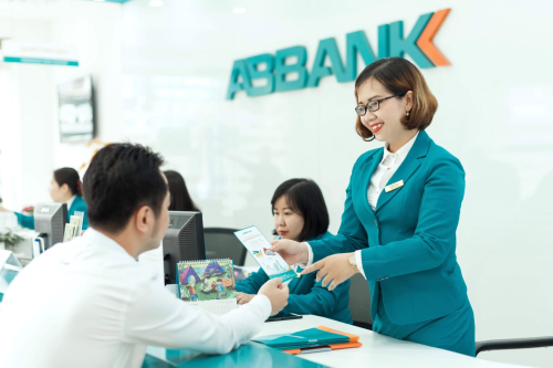 Loạt nguyên nhân khiến ABBank lỗ ròng 111 tỷ quý 4, nợ xấu tiếp tục tăng Loat nguyen nhan khien ABBank lo rong 111 ty quy 4, no xau tiep tuc tang