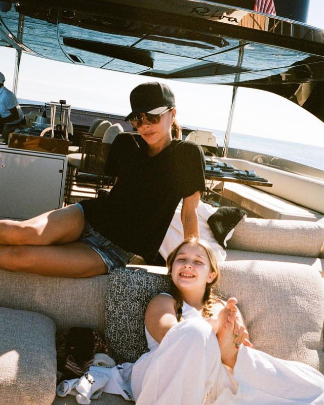 Du thuyền 6,6 triệu USD được ví như 'cung điện pha lê thu nhỏ' của gia đình David Beckham - Hình 5 Du thuyen 6,6 trieu USD duoc vi nhu 'cung dien pha le thu nho' cua gia dinh David Beckham-Hinh-5