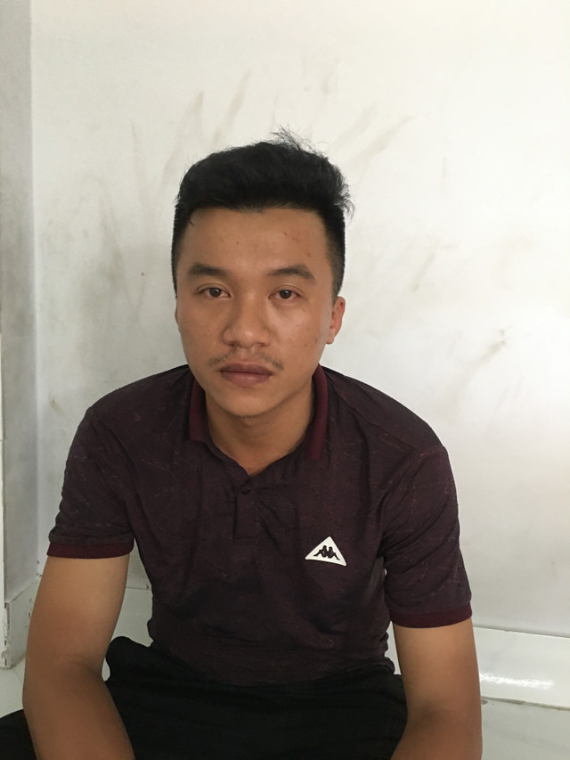 Vụ khống chế nữ nhân viên shop thời trang cướp tài sản: Kiếm tiền lo cho em trai đỗ đại học Vu khong che nu nhan vien shop thoi trang cuop tai san: Kiem tien lo cho em trai do dai hoc