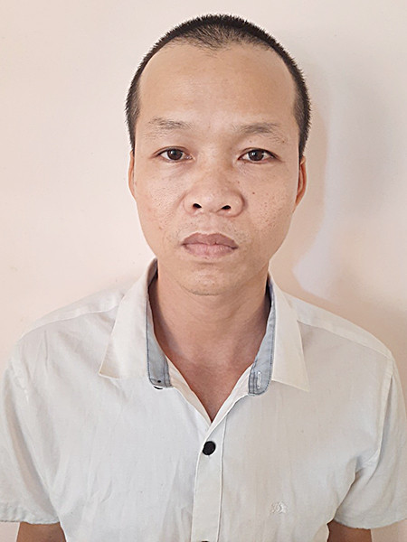 Người đàn ông chở bé gái 13 tuổi vào nhà nghỉ quan hệ tình dục nhiều lần Nguoi dan ong cho be gai 13 tuoi vao nha nghi quan he tinh duc nhieu lan