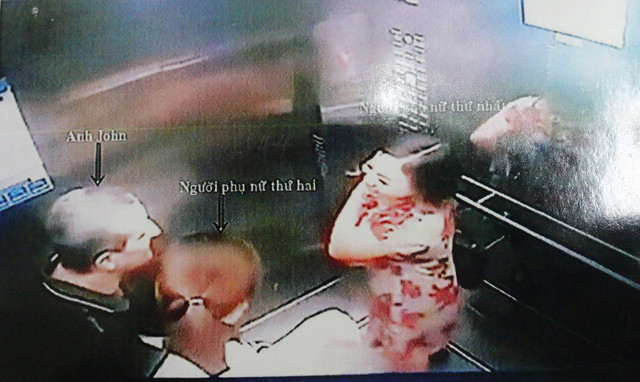 Người đàn ông ngoại quốc nghi bị 2 phụ nữ trộm 600 triệu ở chung cư Tropic Garden Nguoi dan ong ngoai quoc nghi bi 2 phu nu trom 600 trieu o chung cu Tropic Garden