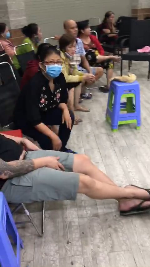 Phá sòng bạc trực tuyến trong khu dân cư ở Sài Gòn - Hình 2 Pha song bac truc tuyen trong khu dan cu o Sai Gon-Hinh-2