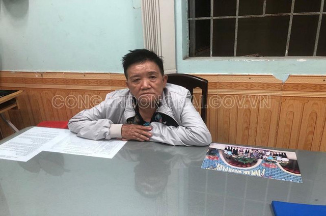 Tạm giữ cụ ông 70 tuổi là chủ quán cà phê cho nhân viên bán dâm Tam giu cu ong 70 tuoi la chu quan ca phe cho nhan vien ban dam