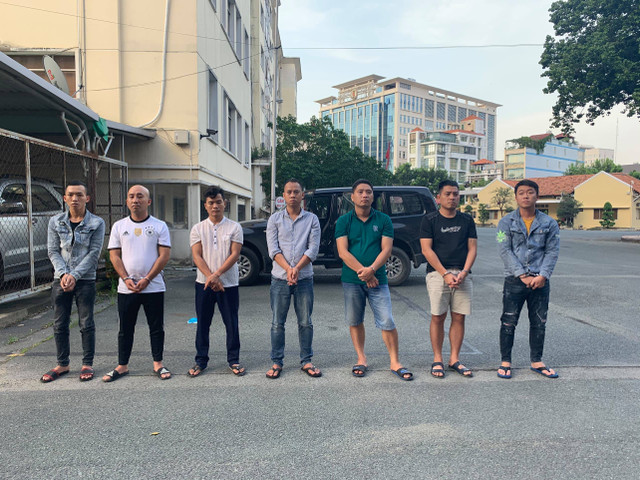 Gia đình doanh nhân ở Sài Gòn bị bắt cóc, cướp 35 tỷ đồng trên cao tốc Gia dinh doanh nhan o Sai Gon bi bat coc, cuop 35 ty dong tren cao toc