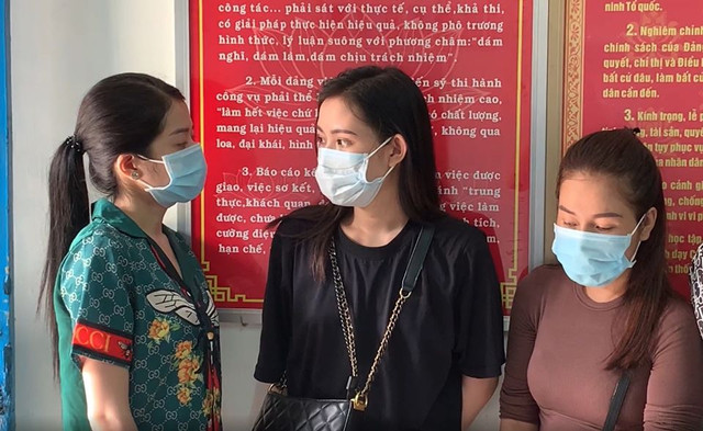 3 nam và 4 hotgirl phê ma tuý tập thể trong căn nhà - Hình 2 3 nam va 4 hotgirl phe ma tuy tap the trong can nha-Hinh-2