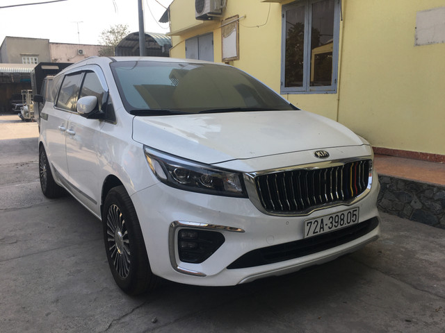 Vợ cùng con trai, con dâu của chủ doanh nghiệp 'bắt cóc' và đánh đập cô gái trẻ Vo cung con trai, con dau cua chu doanh nghiep 'bat coc' va danh dap co gai tre