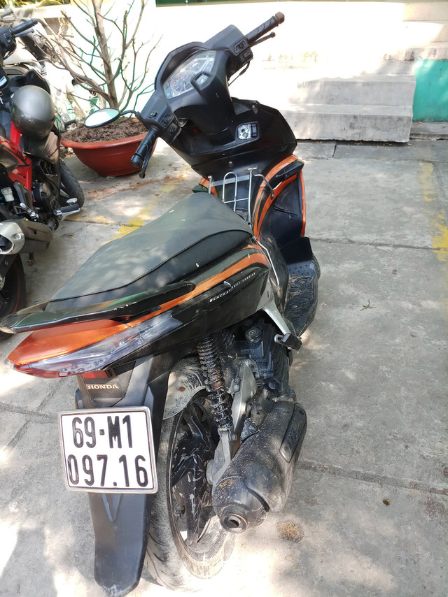 Thanh niên Thanh nien