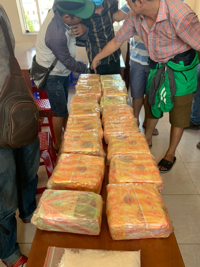 Triệt phá đường dây ma tuý cực lớn ở TP HCM - Hình 2 Triet pha duong day ma tuy cuc lon o TP HCM-Hinh-2