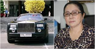 Nữ đại gia đi siêu xe Rolls-Royce Diệp Bạch Dương đã khiến bao nhiêu quan chức ở Sài Gòn bị bắt? - Hình 2 Nu dai gia di sieu xe Rolls-Royce Diep Bach Duong da khien bao nhieu quan chuc o Sai Gon bi bat?-Hinh-2