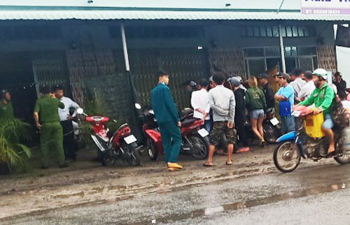 Thanh niên bắt xe từ Sài Gòn xuống Long An mua dâm rồi giết nữ chủ quán cà phê - Hình 2 Thanh nien bat xe tu Sai Gon xuong Long An mua dam roi giet nu chu quan ca phe-Hinh-2