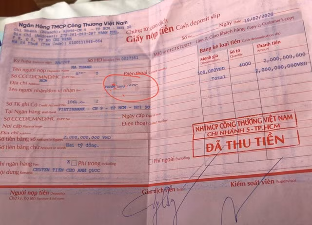 Cong an vao cuoc vu nghi Giam doc benh vien Go Vap gom khau trang ban kiem loi-Hinh-2