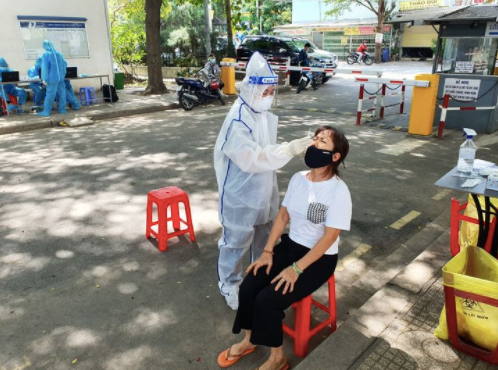 TP.HCM ghi nhan them 1.432 ca nhiem COVID-19 moi trong ngay 13/7