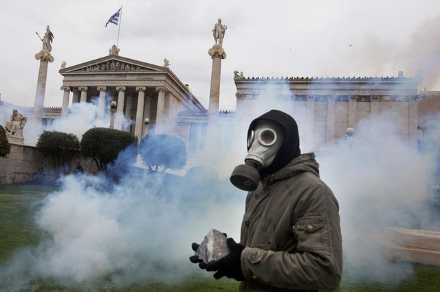 Mặt nạ phòng độc phổ biến trong Quân đội Việt Nam - Hình 3 Mat na phong doc pho bien trong Quan doi Viet Nam-Hinh-3