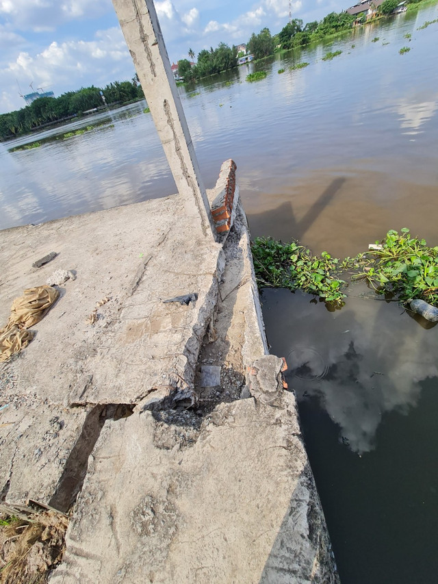 Quận 12 (TP HCM): Ngang nhiên ép cọc, xây kè lấn sông Sài Gòn? - Hình 7 Quan 12 (TP HCM): Ngang nhien ep coc, xay ke lan song Sai Gon?-Hinh-7