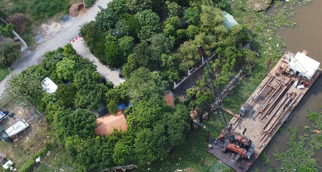 Quận 12 (TP HCM): Ngang nhiên ép cọc, xây kè lấn sông Sài Gòn? - Hình 5 Quan 12 (TP HCM): Ngang nhien ep coc, xay ke lan song Sai Gon?-Hinh-5