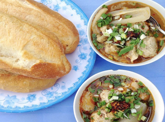 5 quán bánh mì xíu mại ngon nhất Đà Lạt du khách không thể bỏ qua - Hình 4 5 quan banh mi xiu mai ngon nhat Da Lat du khach khong the bo qua-Hinh-4