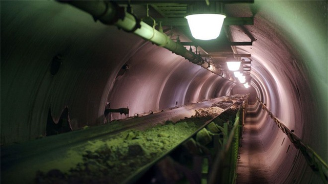 Nơi xúc nhẹ cũng có vàng nhưng không ai khai thác - Hình 5 Noi xuc nhe cung co vang nhung khong ai khai thac-Hinh-5