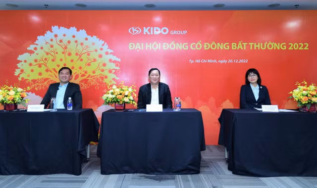 Pho Chu tich KIDO: Ban co phieu quy cho tap doan quoc te, doanh thu 11 thang 11.465 ty dong