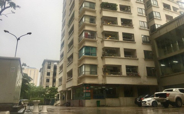 Nghi án bảo vệ chung cư ở Hà Nội sàm sỡ 2 bé gái trong thang máy Nghi an bao ve chung cu o Ha Noi sam so 2 be gai trong thang may