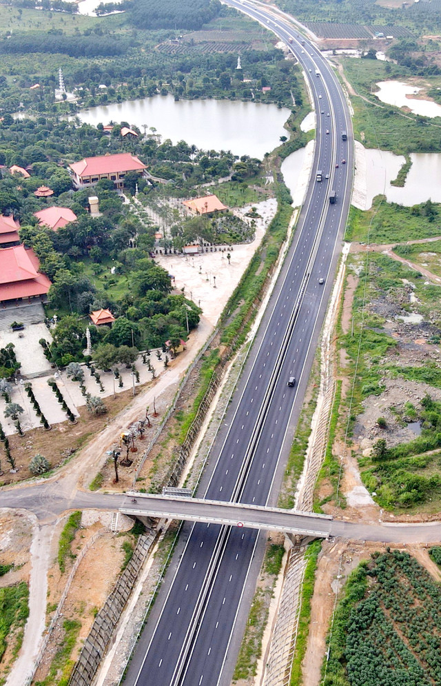 Nhung hiem nguy rinh rap tren tuyen cao toc Dau Giay - Phan Thiet-Hinh-7
