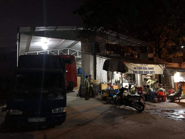 Thu giữ gần 1 triệu khẩu trang không rõ nguồn gốc ở TP HCM Thu giu gan 1 trieu khau trang khong ro nguon goc o TP HCM