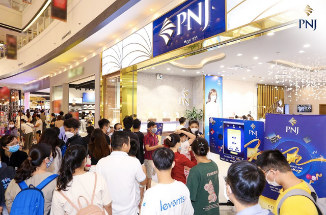6 tháng, PNJ đạt hơn 16.400 tỷ doanh thu, lợi nhuận đạt 56% kế hoạch 6 thang, PNJ dat hon 16.400 ty doanh thu, loi nhuan dat 56% ke hoach