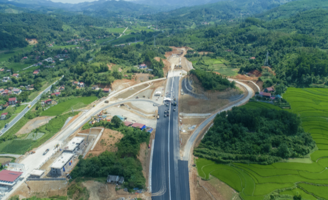 HHV sẽ góp 405 tỷ đồng vào dự án thành phần Cam Lâm - Vĩnh Hảo HHV se gop 405 ty dong vao du an thanh phan Cam Lam - Vinh Hao